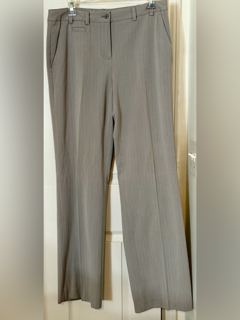 NWOT - Women's Straight-Leg Dress Trousers in Light Gray